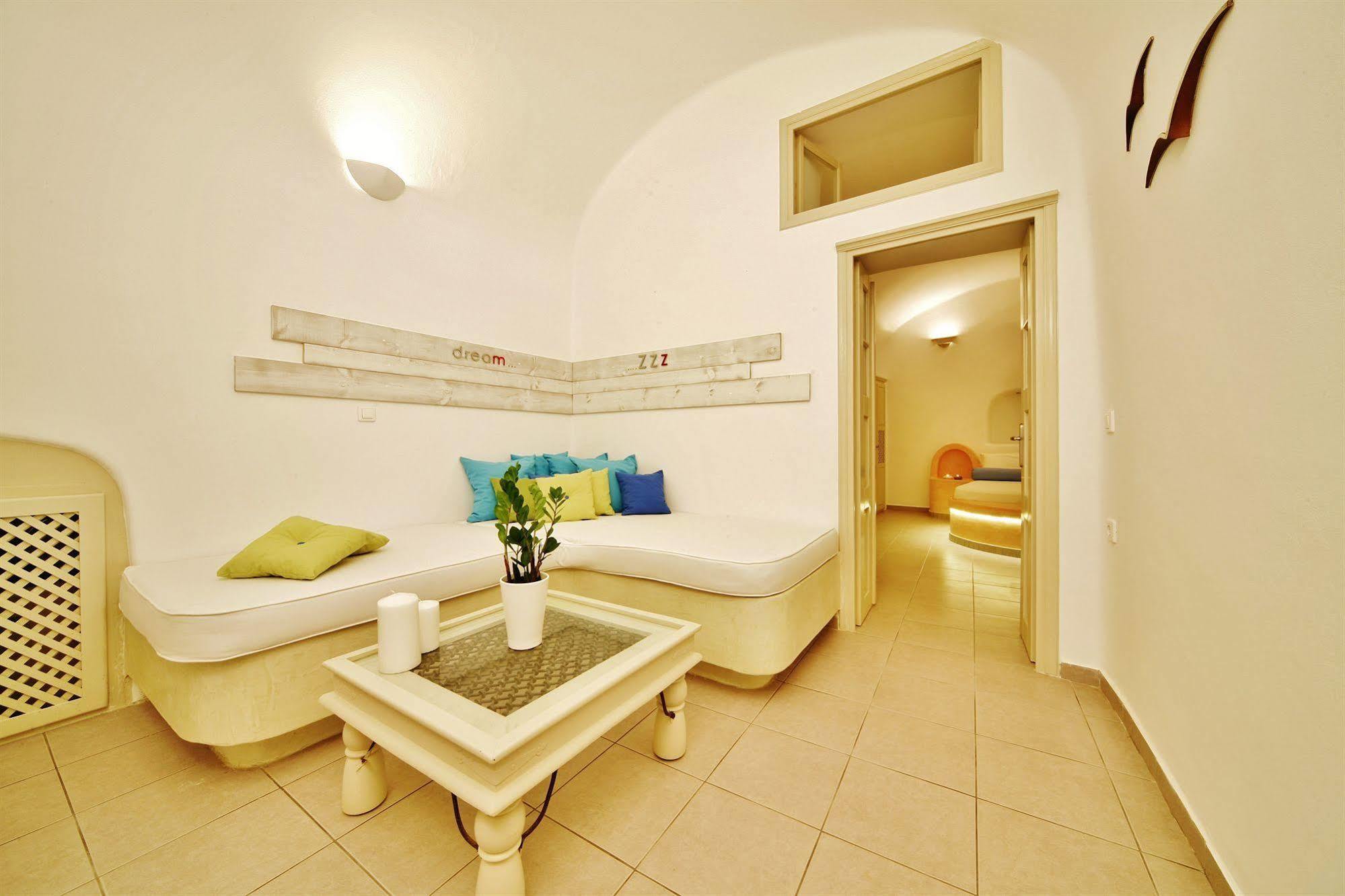 Chroma Suites Oia  Extérieur photo