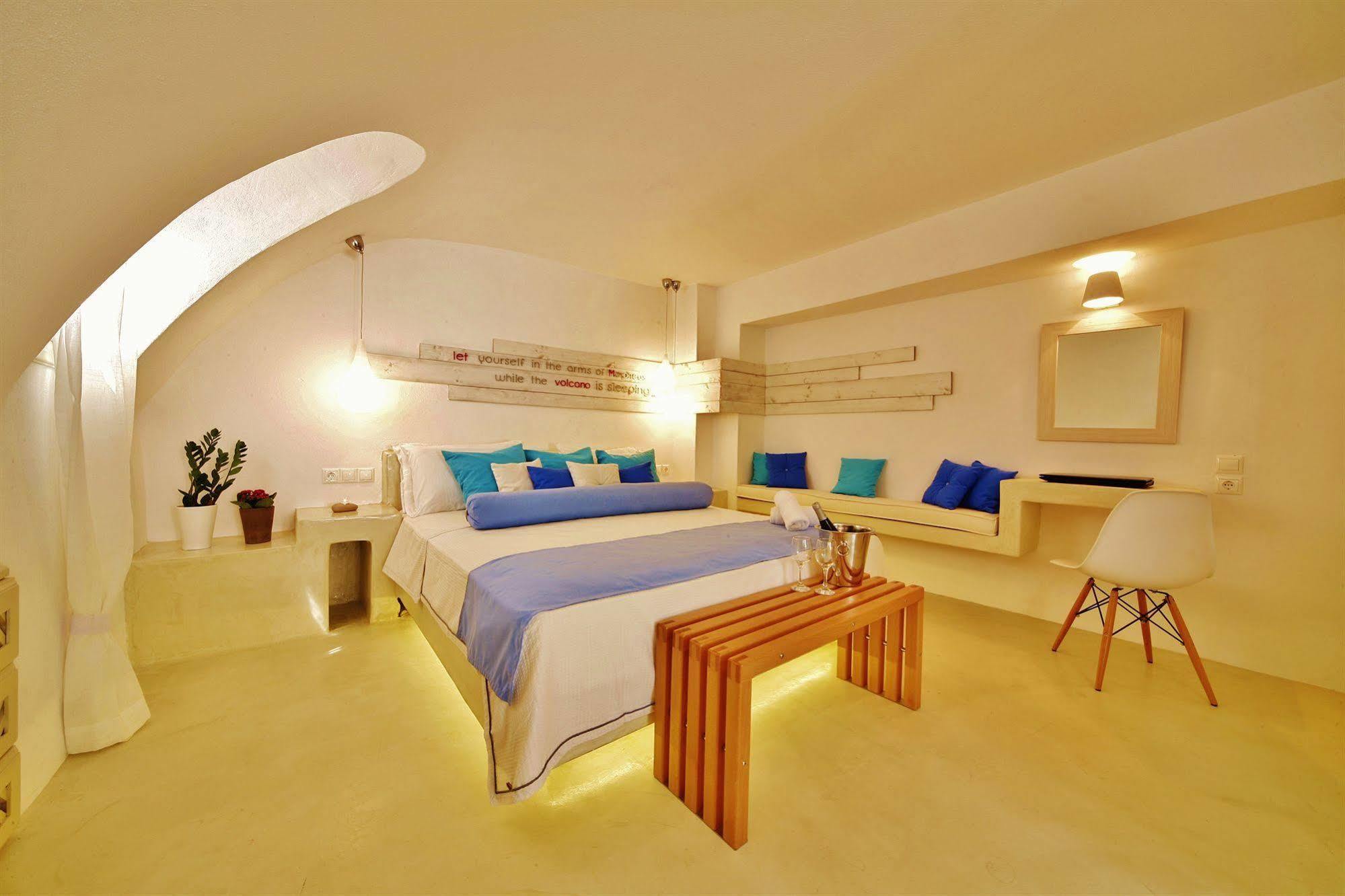 Chroma Suites Oia  Extérieur photo